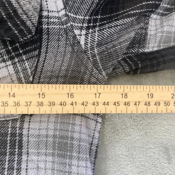 Nike SB Black Grey White Full Button Down Flannel Shirt Youth Size Medium 10-12 - Picture 10 of 11